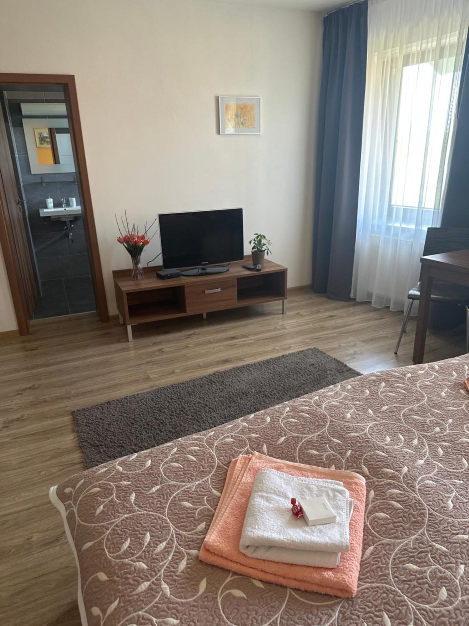Penzion Blatnička Exteriör bild